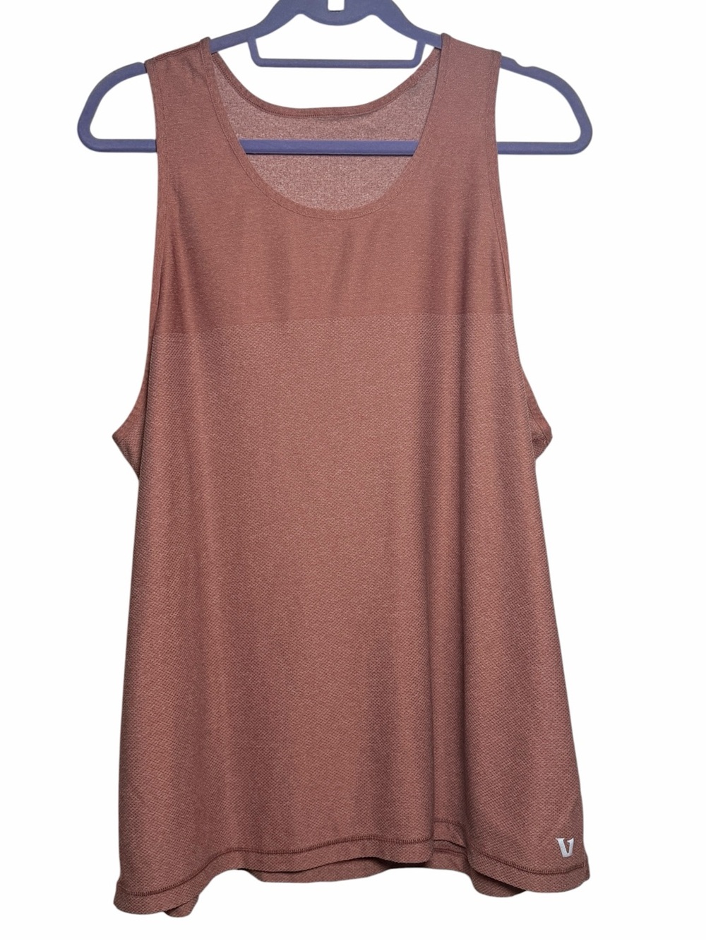 Vuori Grandview Tech Tank Red - Picture 2 of 4